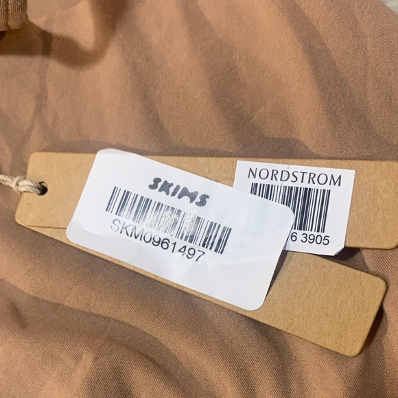 SKIMS Fits Everybody Slip dress Color Sienna size large Nordstrom rack return - Picture 4 of 7